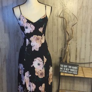 Lulus ladies maxi cami floral dress